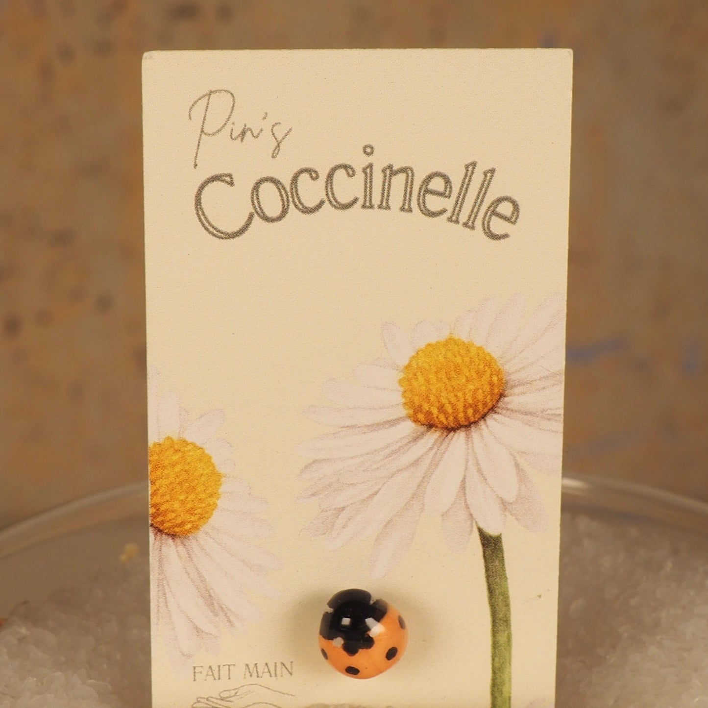 Pin's Coccinelle corail